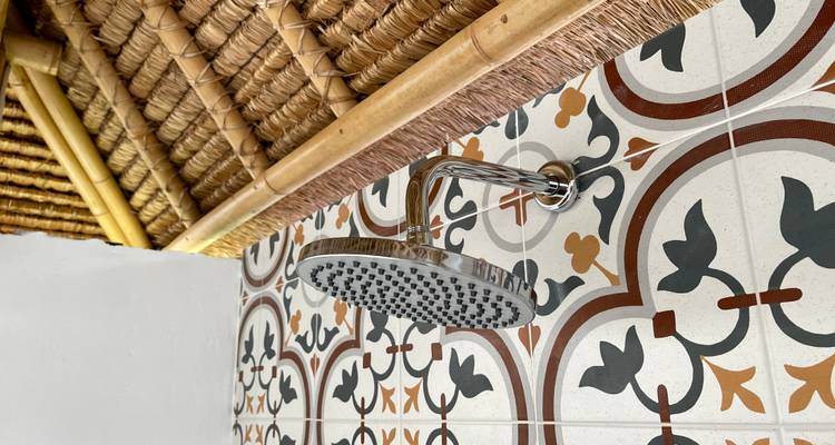 Retraite de yoga de 4 jours dans des bungalows en bambou avec jardins privés, Nusa Lembongan - Bali Bucket List Tours 6