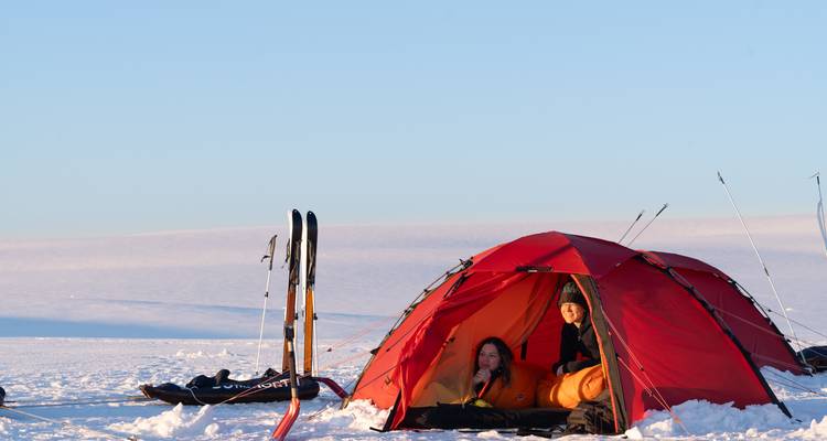 Ski de Trek et plaisirs de l'hiver dans les forêts et collines reculées de Suède - Do the North 6