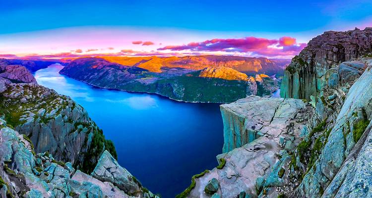 Tailor-Made Private Norway Trip to Chase the Northern Lights - Agate Travel 4