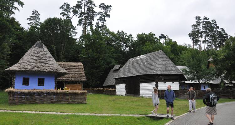 Discover Medieval Transylvania Small Group Tour - 7 days - Active Travel 8