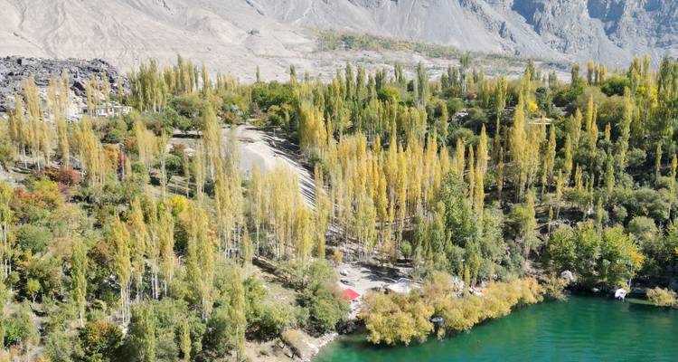 K2 Basecamp - Beyond the Valley  2