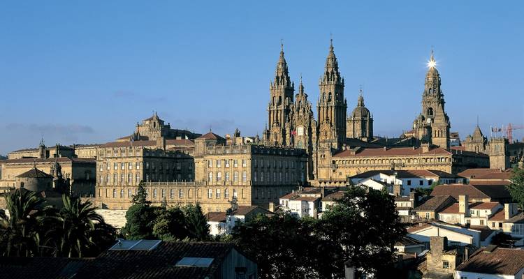 Vue de la Cathédrale de Saint-Jacques-de-Compostelle.
