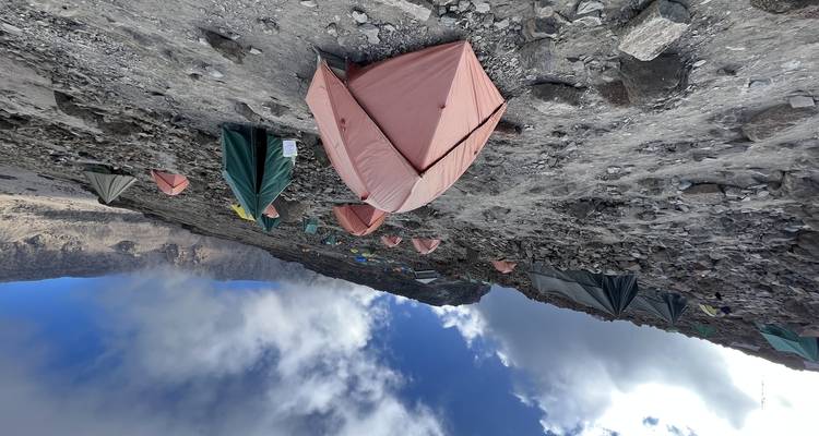 Ascension du Mont Kilimandjaro par la route de Rongai 8 jours - tous les hébergements et transports sont inclus - Click Expeditions 4