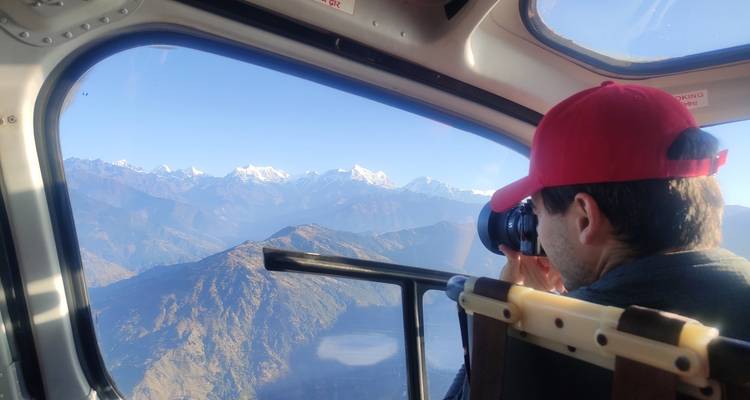 Circuito en helicóptero al campamento base del Everest - Ace the Himalaya 3