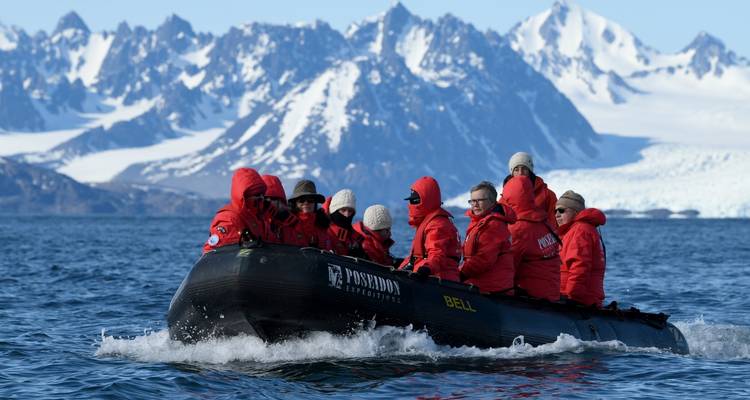 Crossing the Arctic Circle - Poseidon Expeditions 8