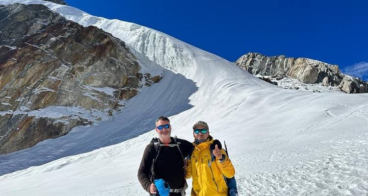 Excursionismo por los Tres Altos Pasos del Everest 16 días - Sherpa Expedition Teams 2