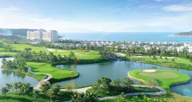 Forfait golf de luxe au Vietnam central : Nha trang et Hoi an
 - Tweet World Travel 2
