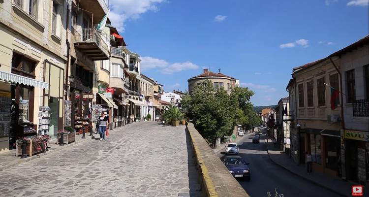 Excursion privée d'une journée en Bulgarie depuis Bucarest - 10- 11h - Veliko Tarnovo et; Arbanasi - Nicolas Experience Tours 1