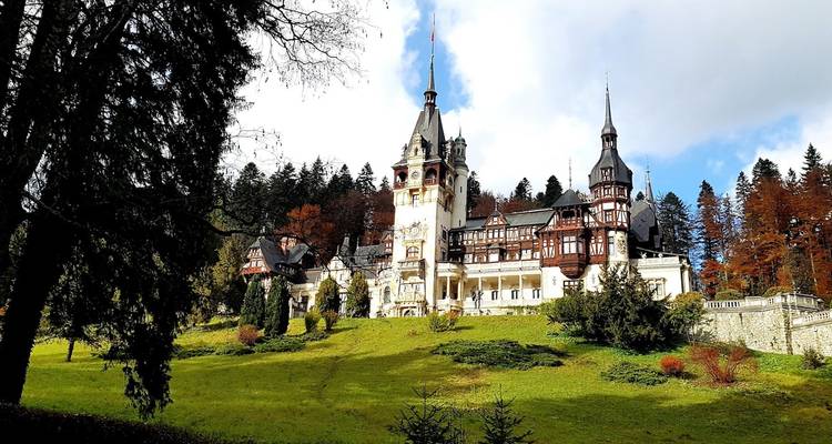 Bran Castle (Dracula's Castle), Peles Castle and Brasov City - Private Tour from Bucharest - Nicolas Experience Tours 2
