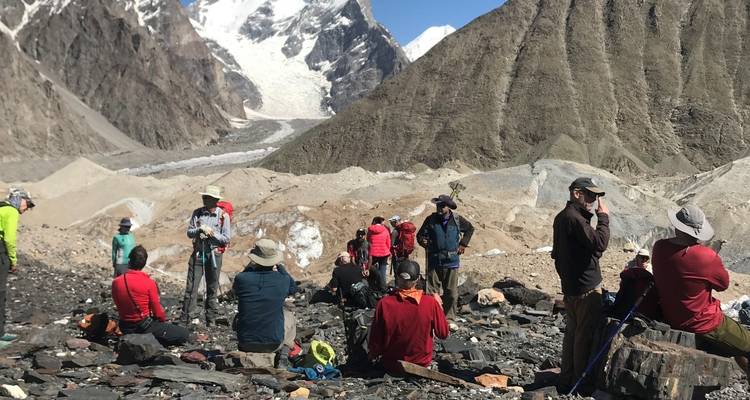 Cuatro campamentos base de 8 000 m en la cordillera del Karakórum Pakistán - Karakoram excursionismo Pakistan 2023 - 24 - Exploria 8