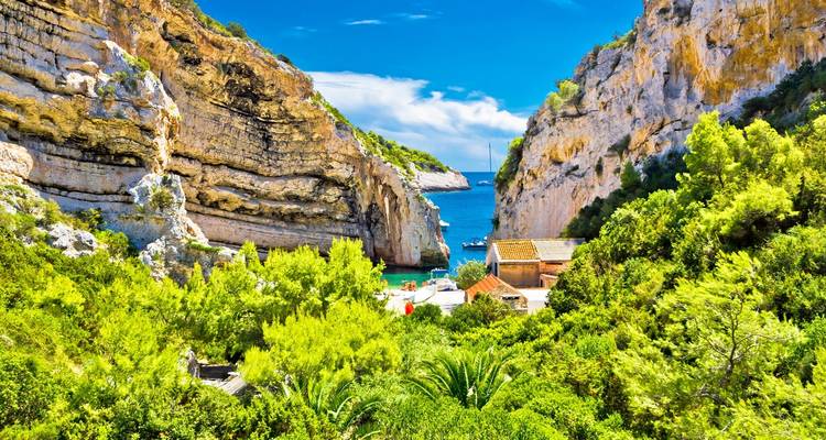 Jewels of the Adriatic from Dubrovnik Deluxe Superior - 8 days - On The Go Tours 10