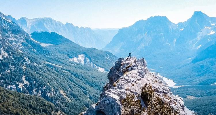 Aventure dans les Alpes albanaises|Tour de randonnée de 4 jours à travers Theth, Valbona Shkoder - Visit Albania  2