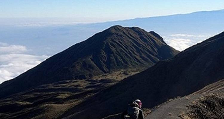 Meilleur itinéraire de randonnée de 3 jours au Mont Meru avec un prix raisonnable. - Africa Natural Tours 6