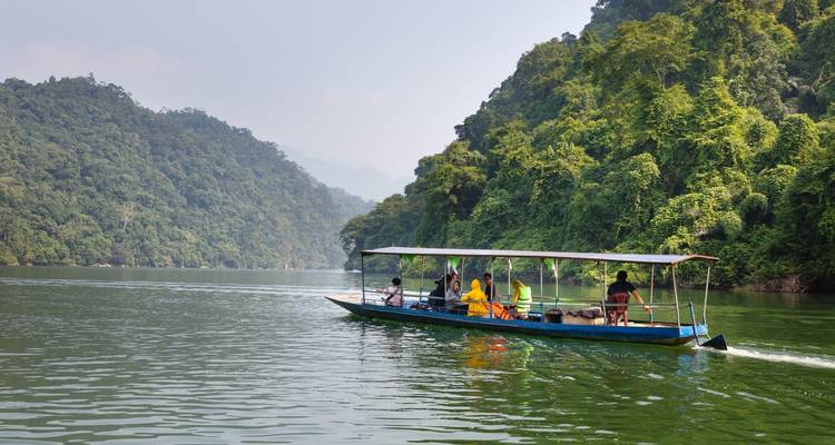 Vietnam 19 Days 18 Nights Package - Old Quarter Travel 3