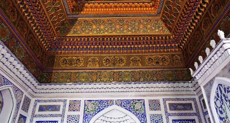 Circuit de 12 jours dans les trois pays d'Asie centrale : Ouzbékistan, Tadjikistan et Kirghizistan - Silk Road Trips 4