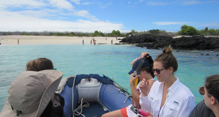 Galápagos de isla en isla 6 días - Cami Adventures 5
