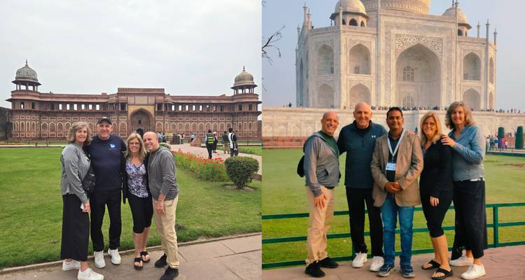 Afbeeldingen naast elkaar van vrienden die poseren in de binnenplaats van het Agra Fort en voor de Taj Mahal bij zonsopgang.