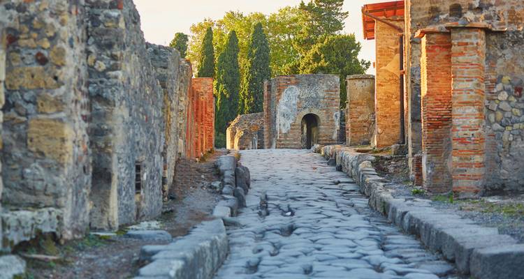 That's Amore | Private Naples, Pompeii, Mt. Vesuvius & Amalfi Coast Experience - Discover Italy 3