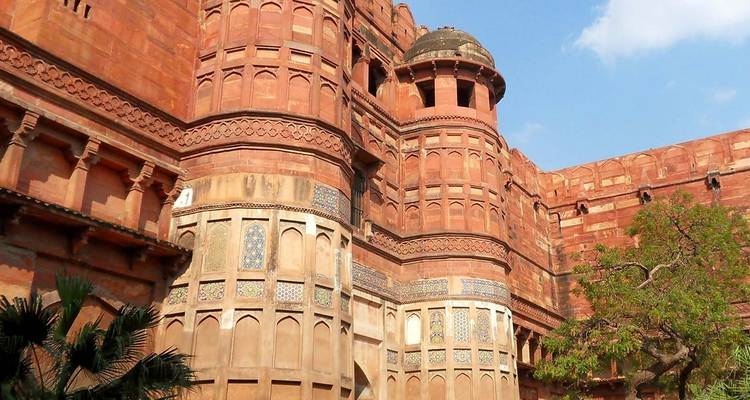 Architecture en grès rouge du fort historique d'Agra.