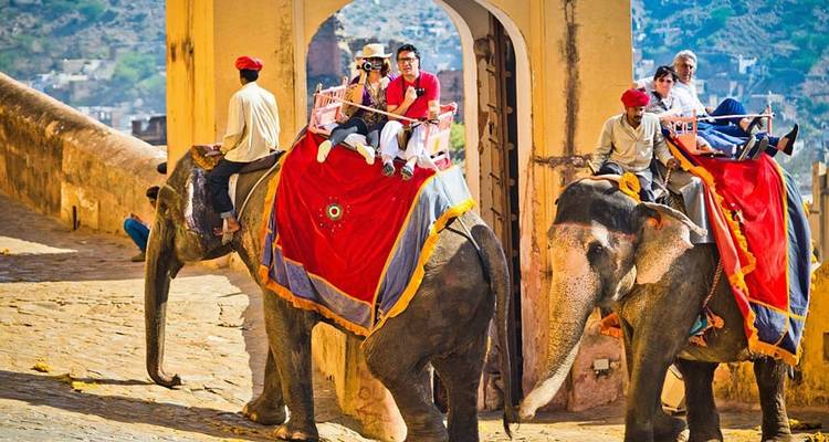 From Delhi : 4 Days Golden Triangle Tour With Breakfast & Dinner - Divyan Holidays 2