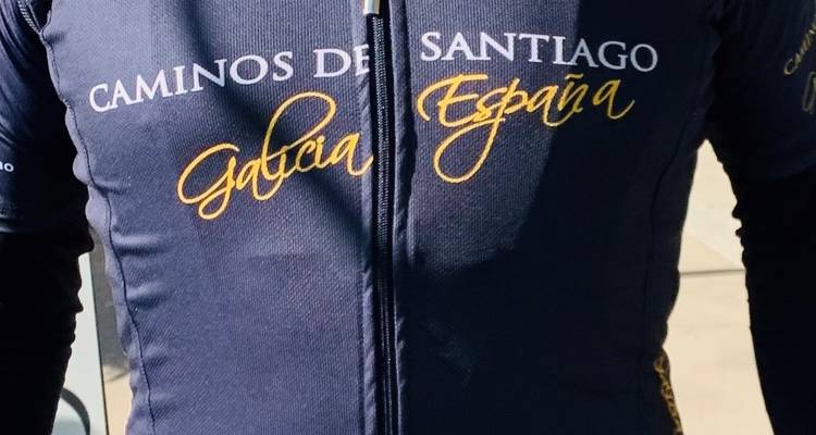 Camino de Santiago (Francés) Guided *CYCLE* Tour/Packing/MTB (All Inclusive) - Climbing Mountains 3