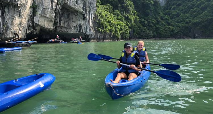 Essence of Northern Vietnam 9 Days: Hanoi - Ninh Binh - Ba Be Lake - Sapa - Halong Bay - Old Quarter Travel 9