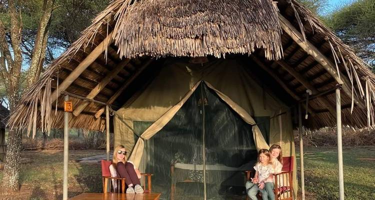 5 Days - Arusha, Serengeti and Ngorongoro Crater - Lappet Faced Safaris 3