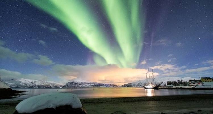 Groenland oriental Scoresby Sund - Aurore boréale 2025 - Colibri Travel 2