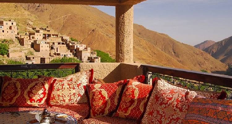 Circuit privé de 8 jours au Maroc depuis Marrakech jusqu'à la randonnée dans les montagnes de l'Atlas et l'excursion dans le désert de Merzouga Erg Chebbi Glamping - Morhara Morocco Tours 9