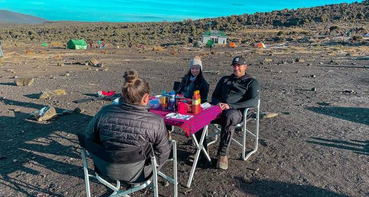 Trekking confortable à Marangu - 6 jours - Mountain Warriors Tour and Safaris 2