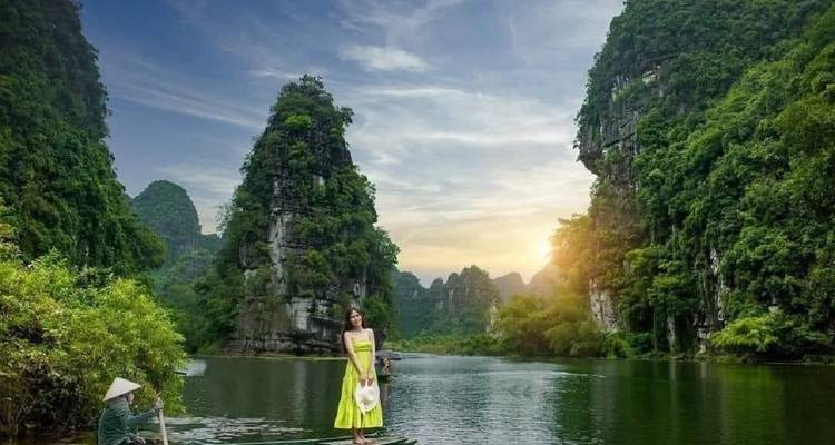 Circuit de 5 jours Hanoi - Ninh Binh - Baie d'Halong - Ha Long Bay Lux Cruises Tours 1