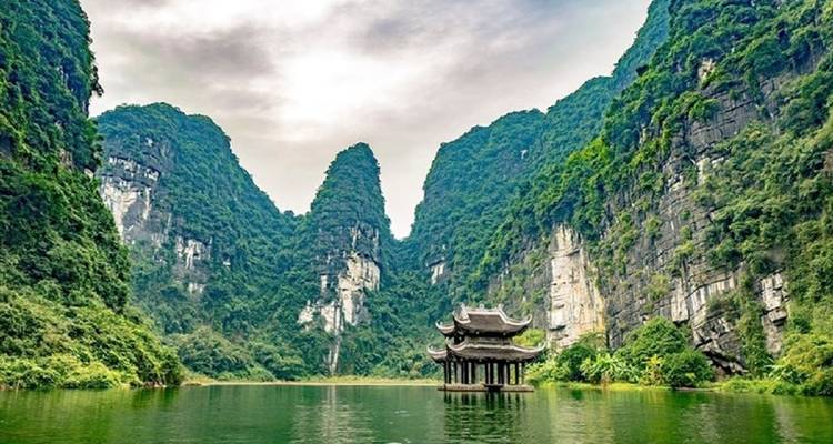 Circuit de 5 jours Hanoi - Ninh Binh - Baie d'Halong - Ha Long Bay Lux Cruises Tours 6