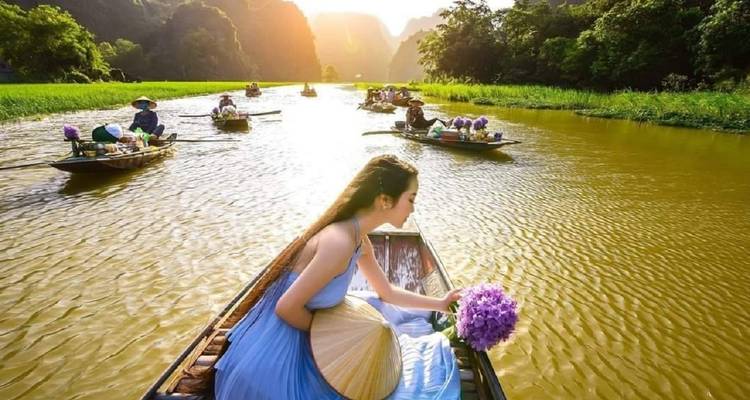 Circuit de 5 jours Hanoi - Ninh Binh - Baie d'Halong - Ha Long Bay Lux Cruises Tours 7