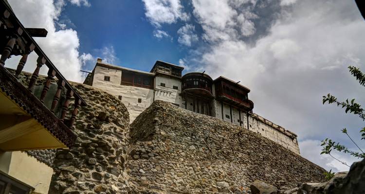 Explore Hunza Valley - Gypsy Traces and Tours 9