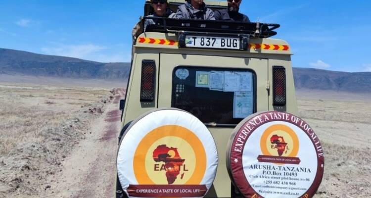 Safari de 3 días a Tarangire, Ngorongoro y Manyara - Oferta especial - Eatl Tour and Safari Group  1