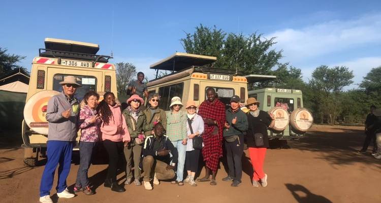 Safari de 3 días a Tarangire, Ngorongoro y Manyara - Oferta especial - Eatl Tour and Safari Group  2
