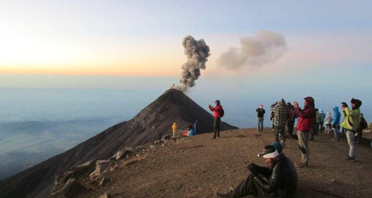 Volcan Acatenango en partage 3 jours/2 nuits - GTM Tour Guide and Travel Services 1