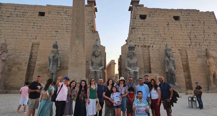 Crucero de 4 días por el Nilo de Asuán a Luxor, incluido Abu Simbel. Opción Globo aerostático - Hola Egipto Tours  2