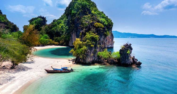 Naviguer de Phuket à Ko Phi Phi - Intrepid Travel 8