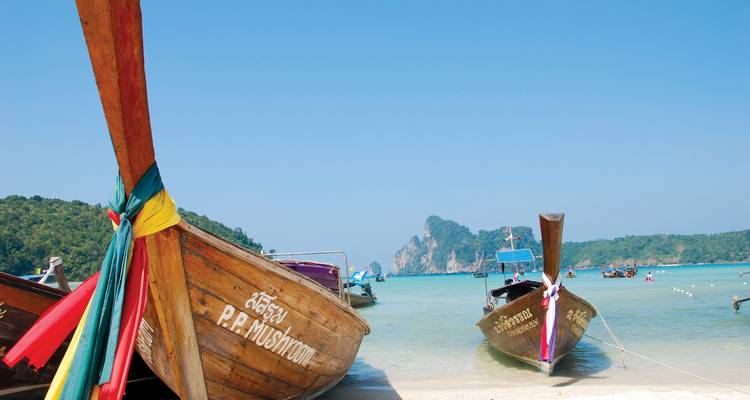 Navega de Ko Phi Phi a Phuket - Intrepid Travel 2