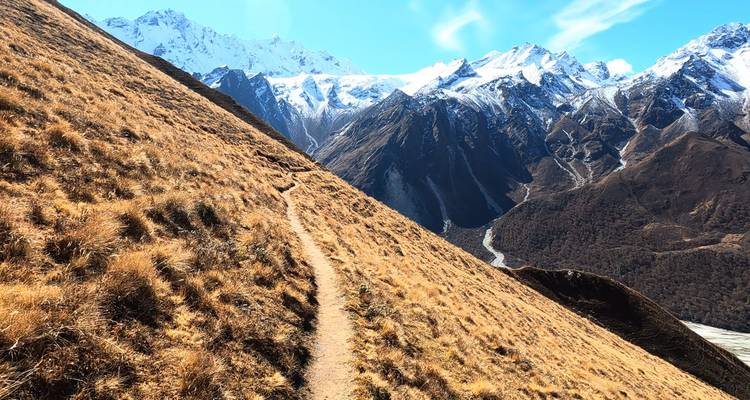 Ascensión al pico Yala 10 días - Nepal Lion Tours & Treks Pvt Ltd.  4