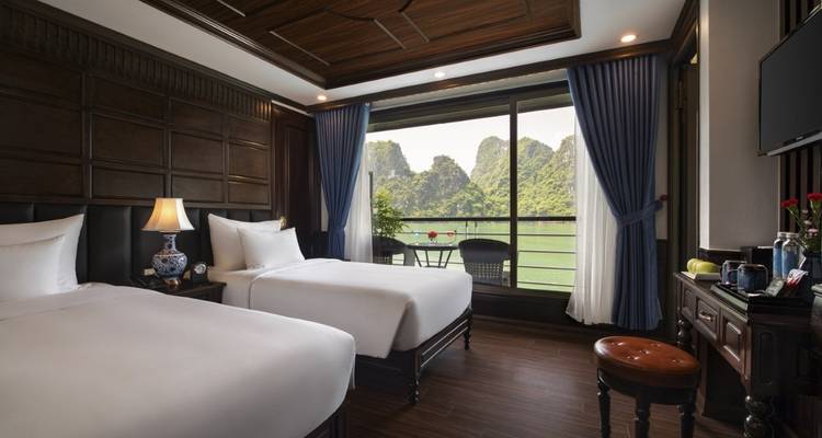 Oferta destacada: Crucero de 5 estrellas de 3 días por la Bahía de Halong y Lan Ha con balcón y actividades completas - Indochina Today Travel 3