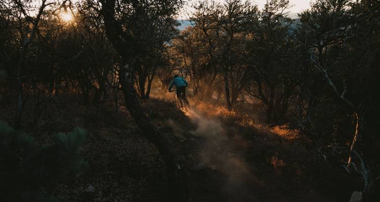 Circuit de 7 jours de Nevada Trails to Rails en petits groupes de débutants et intermédiaires à vélo et à pied - 8 personnes maximum. - Bindlestiff Tours 7