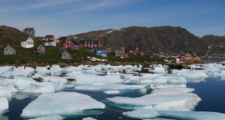 Arctic Villages - Arctic Hiking and Expeditions. 2