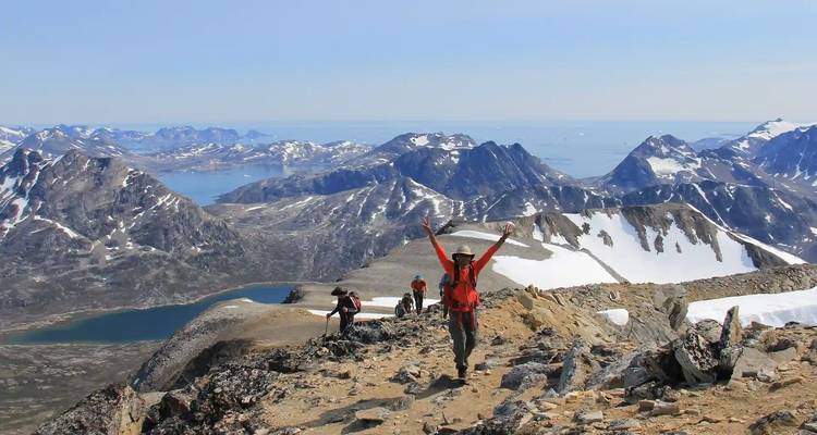 Arctic Villages - Arctic Hiking and Expeditions. 4