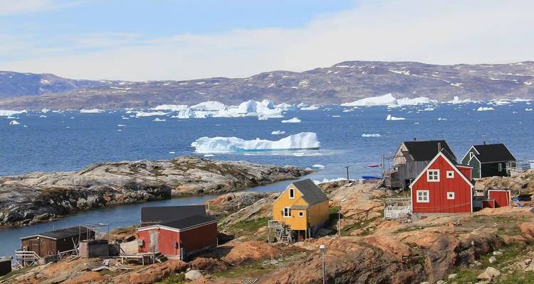 Arctic Villages - Arctic Hiking and Expeditions. 6