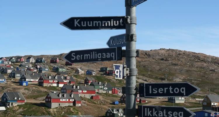 Arctic Villages - Arctic Hiking and Expeditions. 10