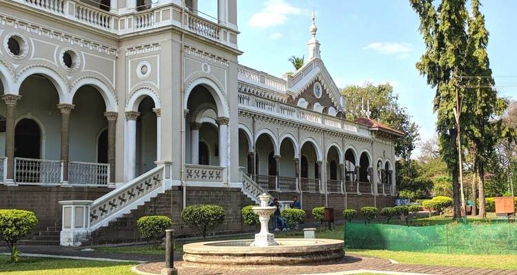Échos de l'histoire : Expédition à Pune - Agora Voyages OPC Pvt Ltd 3