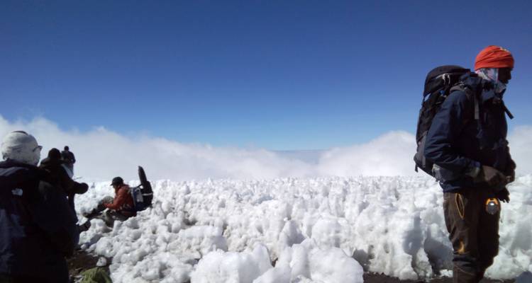 6 Días Trekking en el Kilimanjaro - Ruta Marangu - Spirit of Kilimanjaro 1