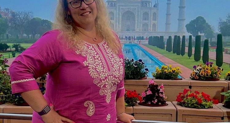 One Day  Tour Of Tajmahal From Bangalore with Lunch and Entrances - Anaisha journey 10